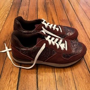 Maroon Inkkas Size 7